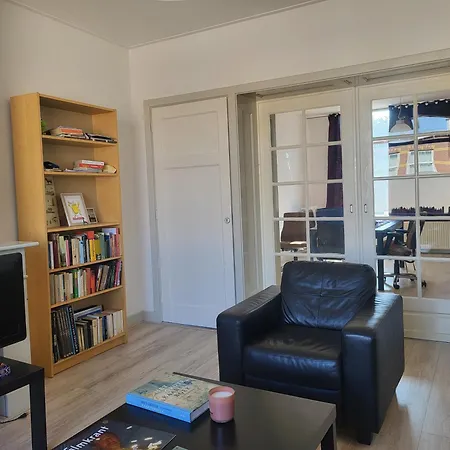 Beautiful Spacious At Location In