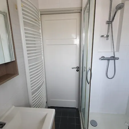 Apartment Beautiful Spacious At Location In